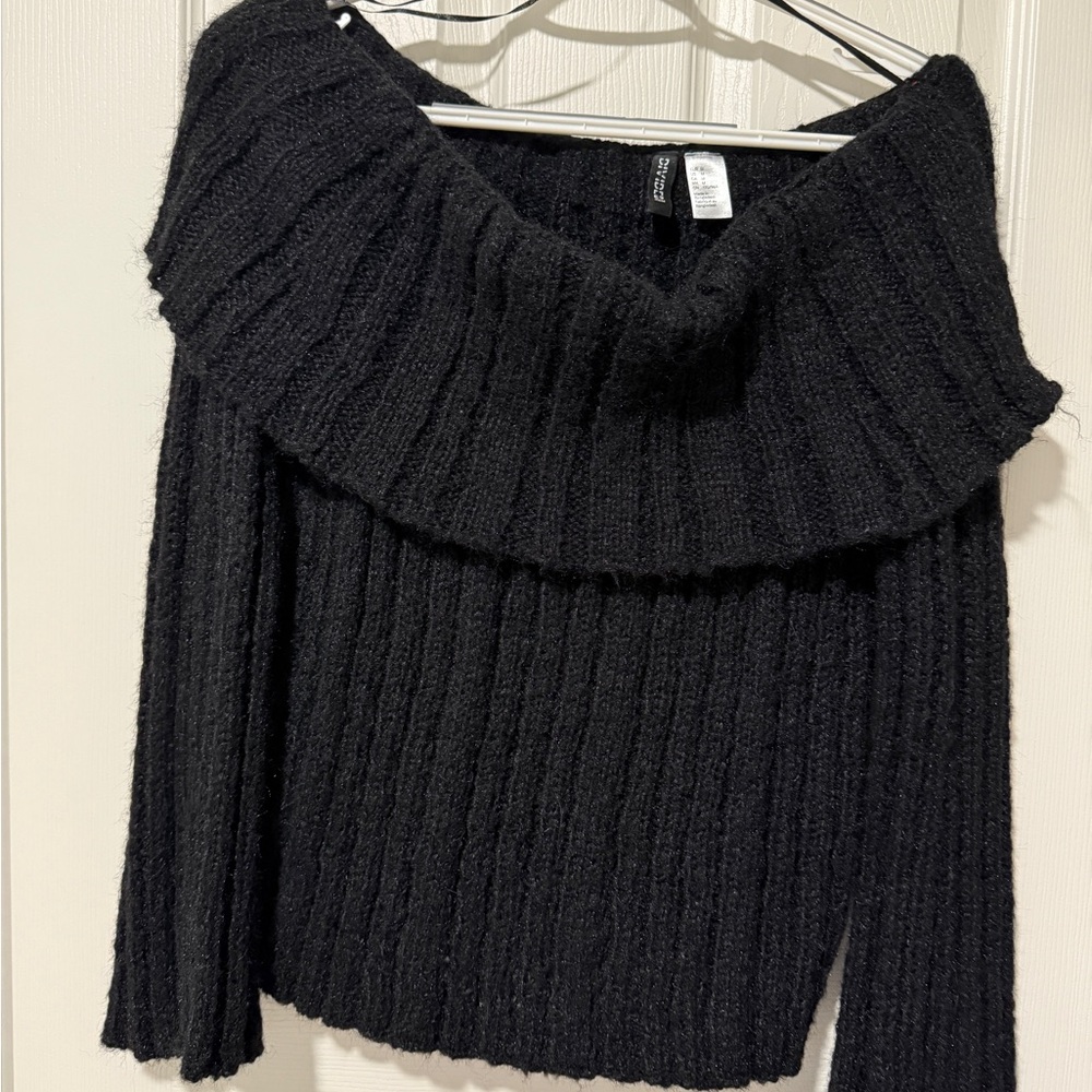 H&M Black Off-the-Shoulder Sweater with Ribbed Design